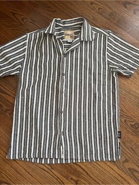 Short-Sleeve Stripe Button-Down Shirt - Gray/White
